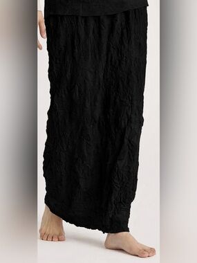 Black Crane Crinkled Knit Maxi Skirt Black Size L NWT